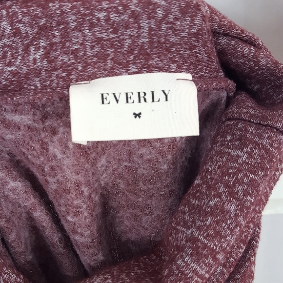 Everly Maroon Turtleneck Sweater M - Picture 3 of 4